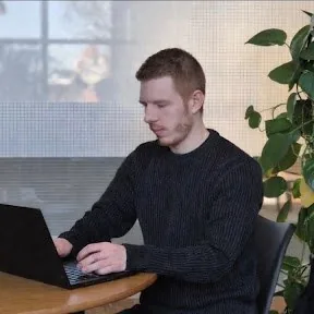 Lasse Enggaard i arbejde